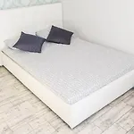 Biulux Homestay *